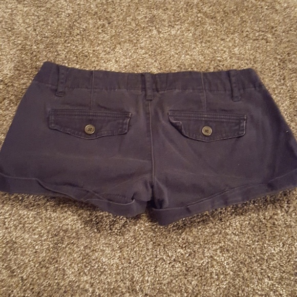 Navy shorts - Picture 3 of 3